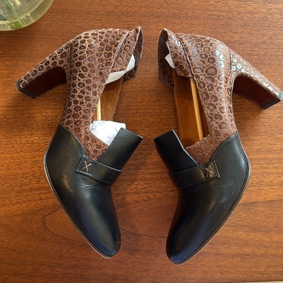 - Chie Mihara ‘Osuna’ Block Heel Loafers in Black size 9 - Picture 1 of 7